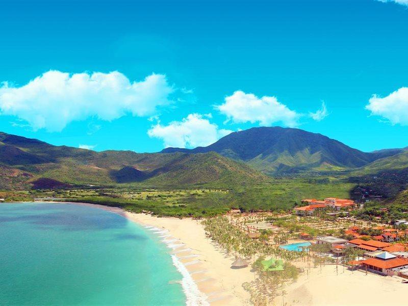 Sunsol Ecoland And Beach Resort Pedro Gonzalez Bagian luar foto